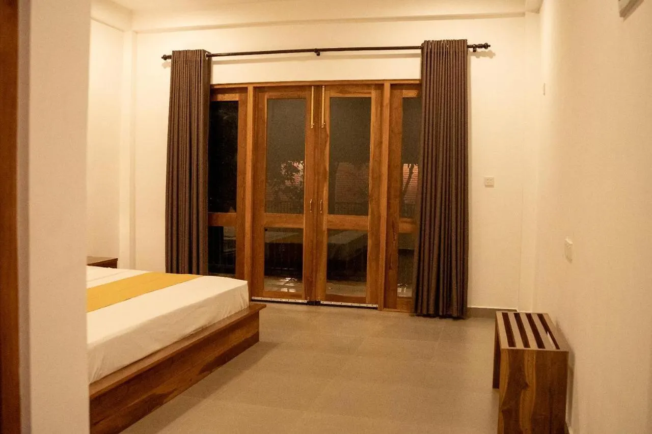 Lina Hotel Habarana 0*,
