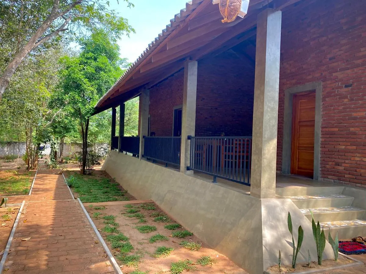 Lina Hotel Habarana