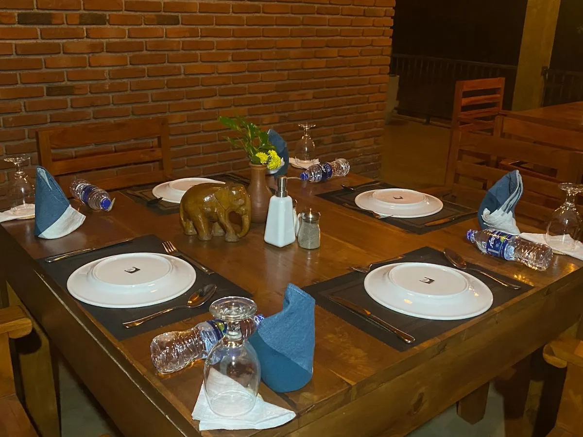 Lina Hotel Habarana
